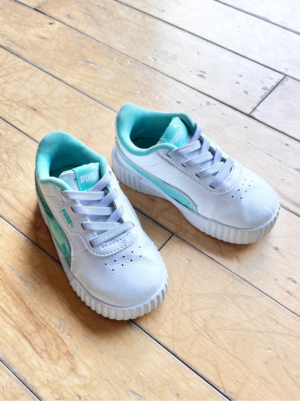 PUMA Carina 3.0 Jelly Fad Kids Sneakers Size 6C